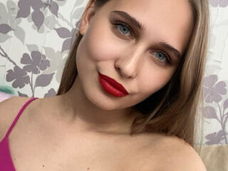 camgirl spreading pussy JessLuxury