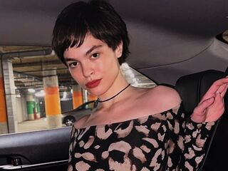 camslut spreading pussy JessiStones