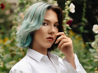 camwhore shaved pussy JessieLee