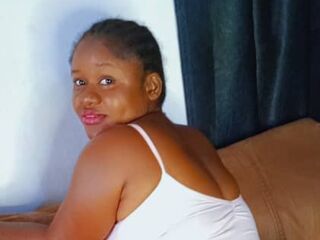 camgirl chatroom KiraDon