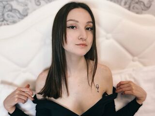 cam girl playing with sextoy LaliDreams