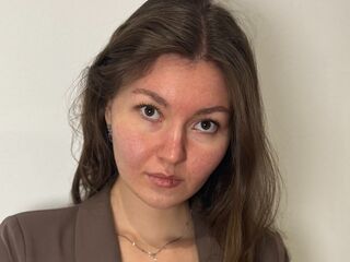 girl chat LeilaCoocher