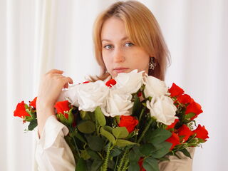 live striptease LeilaDenner