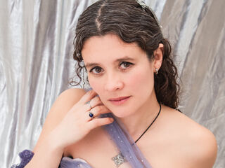 cam strip tease LiaMercur