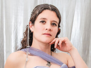 hot strip tease webcam LiaRobinson