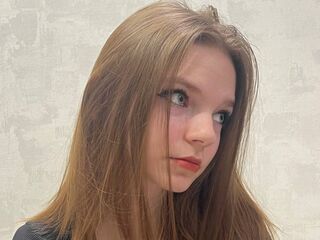 masturbating webcam girl LindaMiller