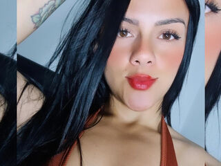 camslut spreading pussy LulyLiz