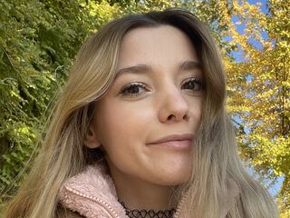 livesex cam LunariaVelvet