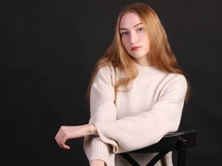 webcam live sex show LynetteCusson