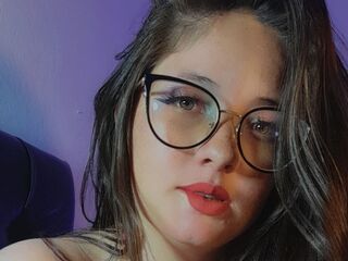 cam girl playing with vibrator LyzAdams