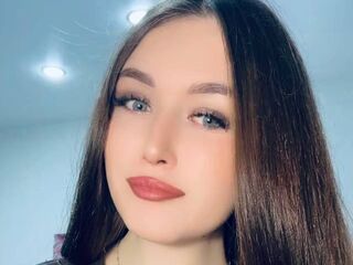 camwhore fingering shaved pussy MargotAniston