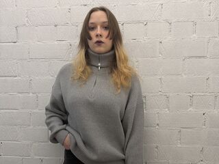 girl topless MaricruzKestler