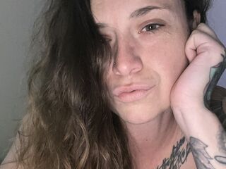 cam girl spreading pussy MaudetteJean