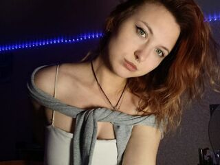 bedroom livecam MaudieTuttle