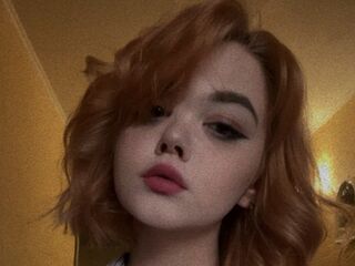 naughty camgirl fingering pussy MelanyBandulin