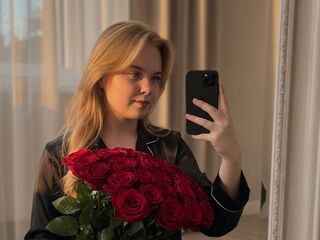 cam girl MelissaMyla