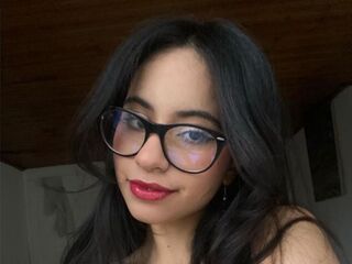 camgirl playing with dildo MelodyeMarks