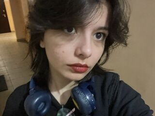 adult cam MerilynLutchman