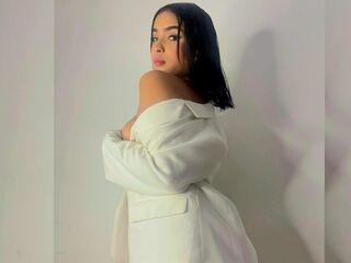 camslut showing pussy MiaNumi