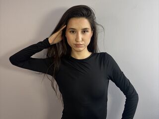 naked cam girl picture MirelNaomi