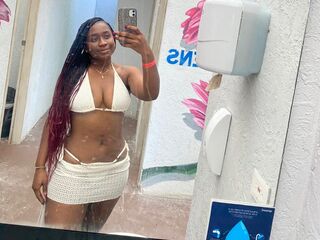 naked webcam girl photo MishelDaza