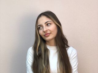 camgirl playing with sextoy MoiraBeer