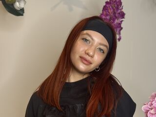 nude camgirl photo MonaDobin