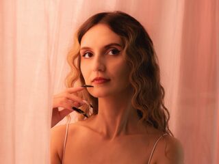 naked cam girl masturbating with vibrator MoonSeraphine