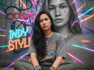 free webcam chatroom NaomiTanashiri