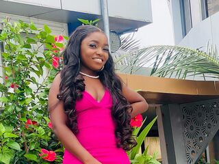 cam strip tease NinaKiki