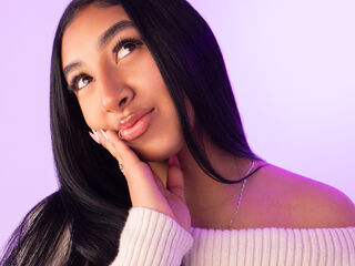 free video chat room SaraClac