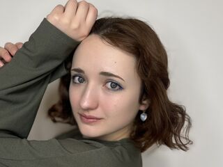 naked webcamgirl video SaundraTowler