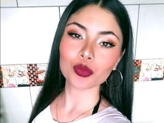 nude camgirl photo ScarlettReven