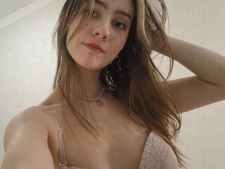 naked girl with webcam masturbating with dildo SeleneEverhart