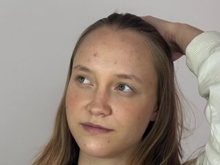 chat with cam SharriDougan