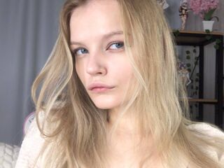 free camsex ShelyMilan