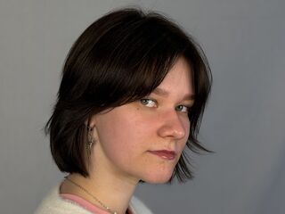 adultcam photo ShiraTorstrick