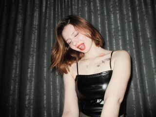 camgirl showing tits SilverCarleton