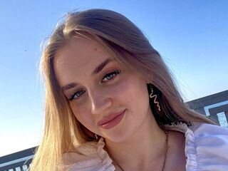 shaved pussy webcam SonyMiller