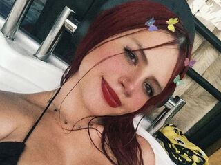 naked girl with webcam masturbating with sextoy SophiaBeaumont