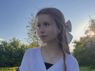 teaser web cam SophieBannington