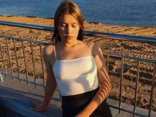 closeup cam SuziBarringer