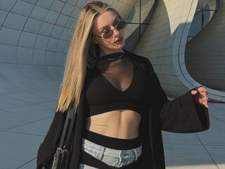 fingering cam girl SuzieGlimp
