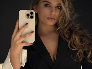 fingering girl chat TaHillmer