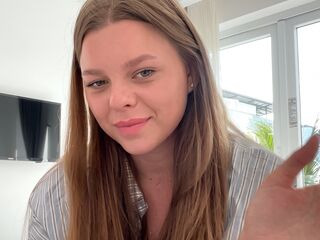 hot girl cam TeneshaQuinerly