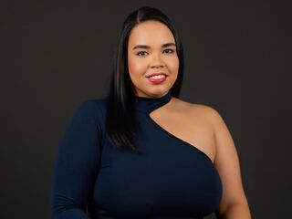 webcamgirl chat room ValerySwanson