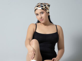 shaved pussy webcam VeroChanel