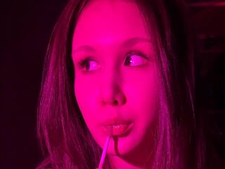 naked camgirl masturbating WilletteLabrie