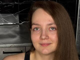 free webcam chatroom YaelSestoso